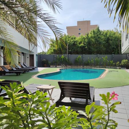 The Chanthong Residence And Hotel Pattaya Exterior foto